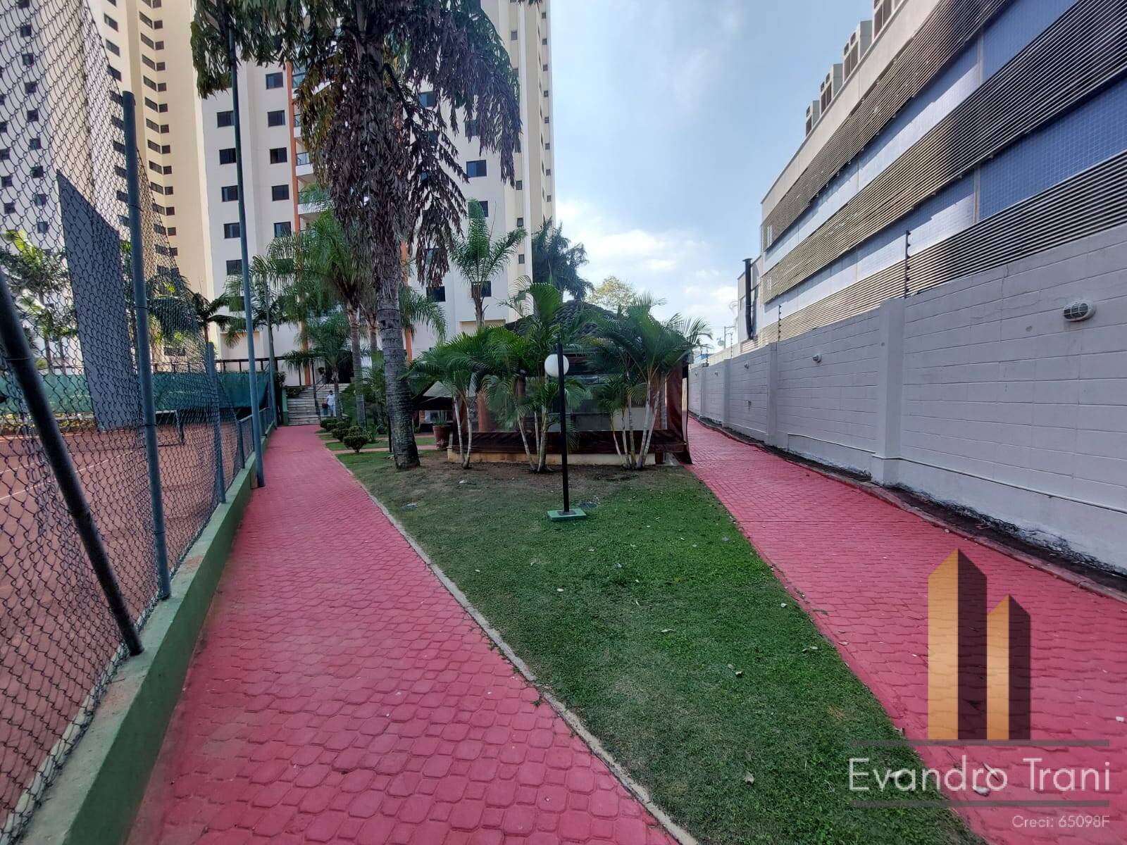 Apartamento à venda com 3 quartos, 103m² - Foto 25