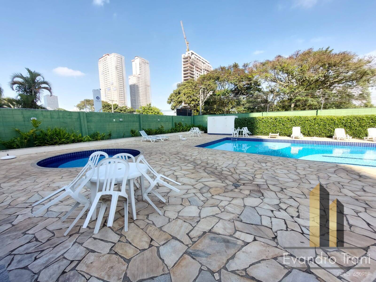 Apartamento à venda com 3 quartos, 103m² - Foto 26