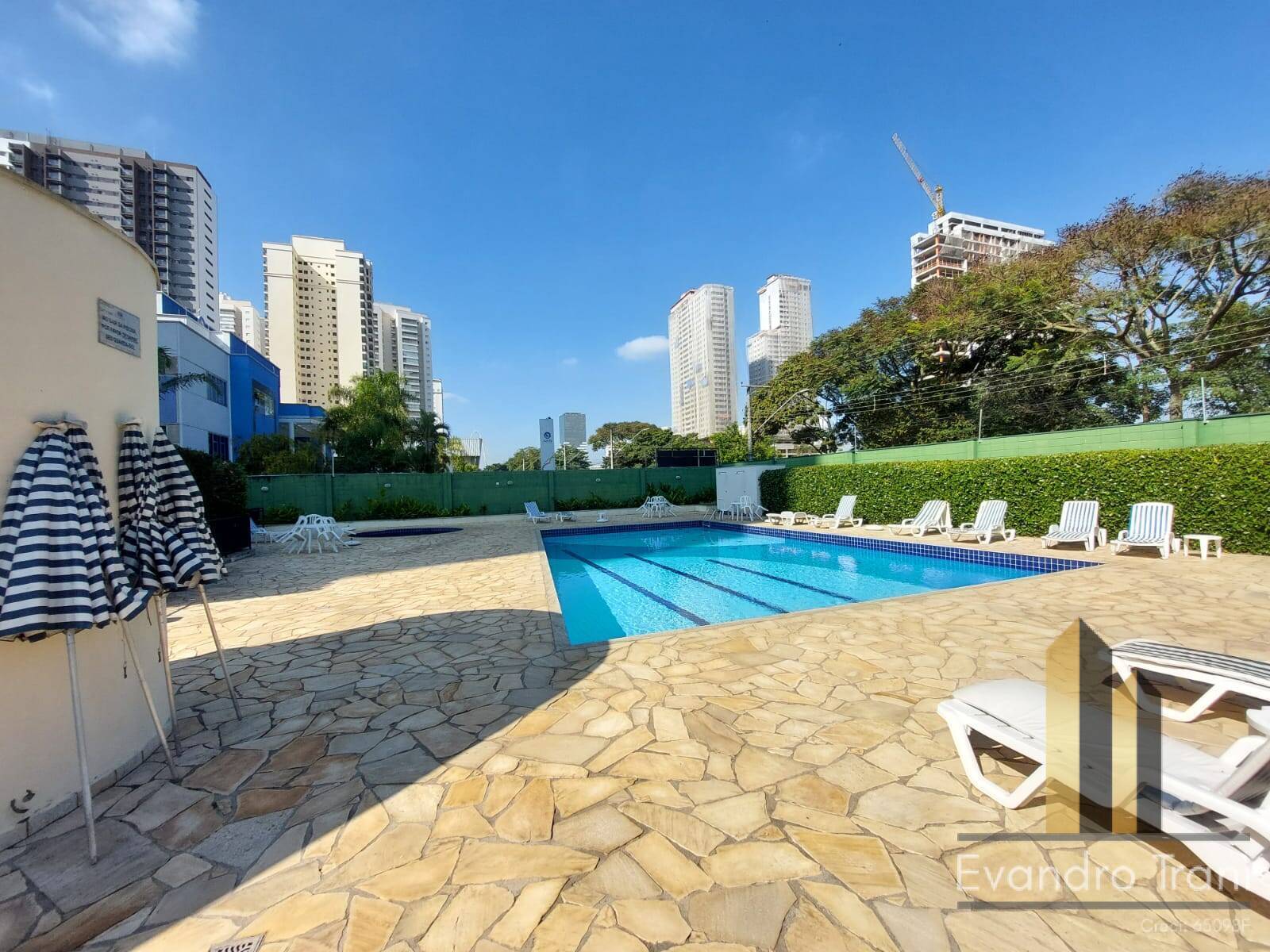 Apartamento à venda com 3 quartos, 103m² - Foto 28