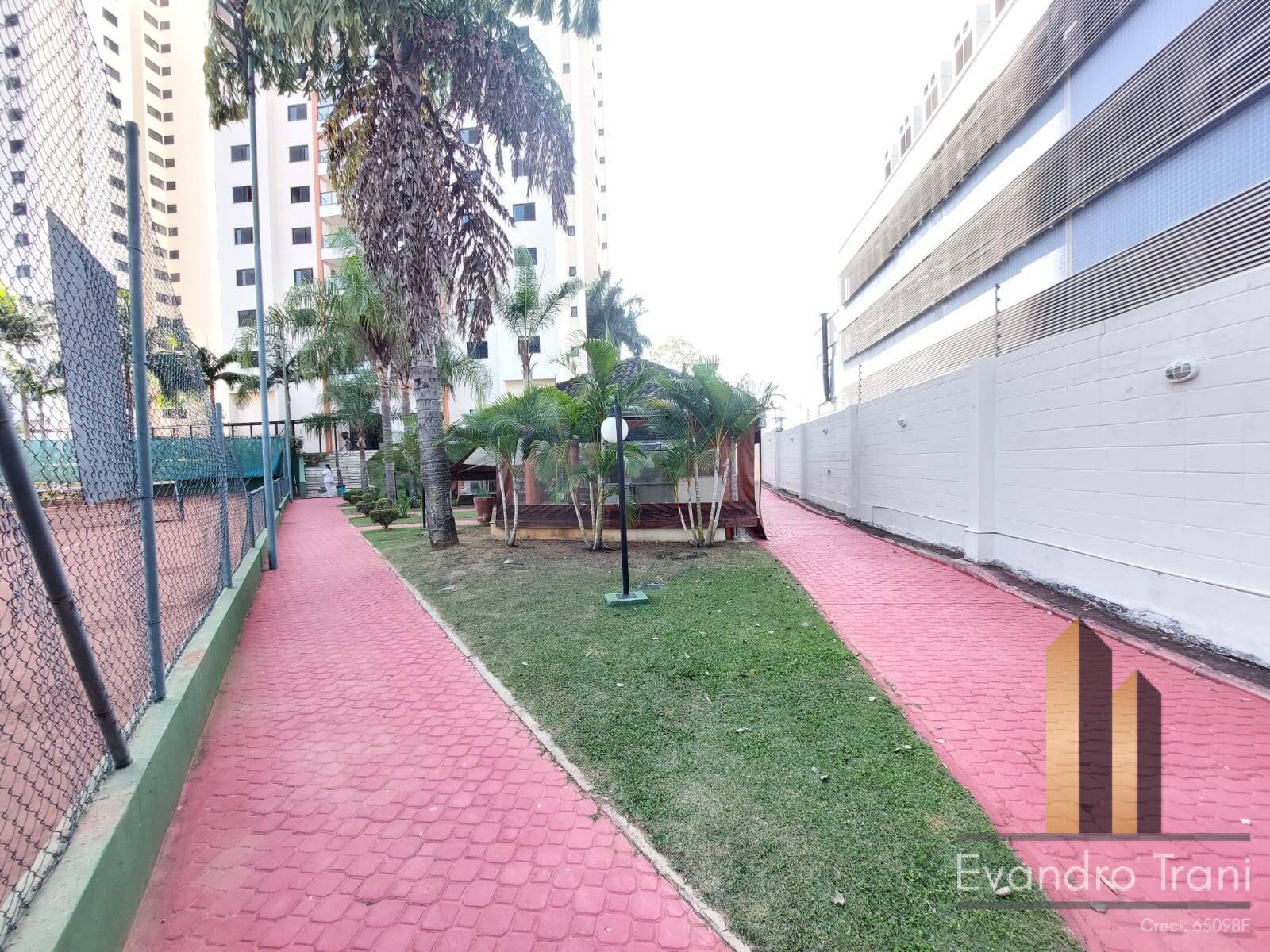 Apartamento à venda com 3 quartos, 103m² - Foto 31
