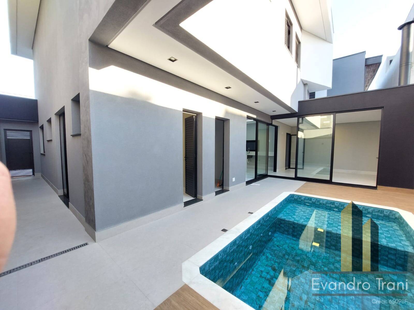 Casa, 3 quartos, 265 m² - Foto 2