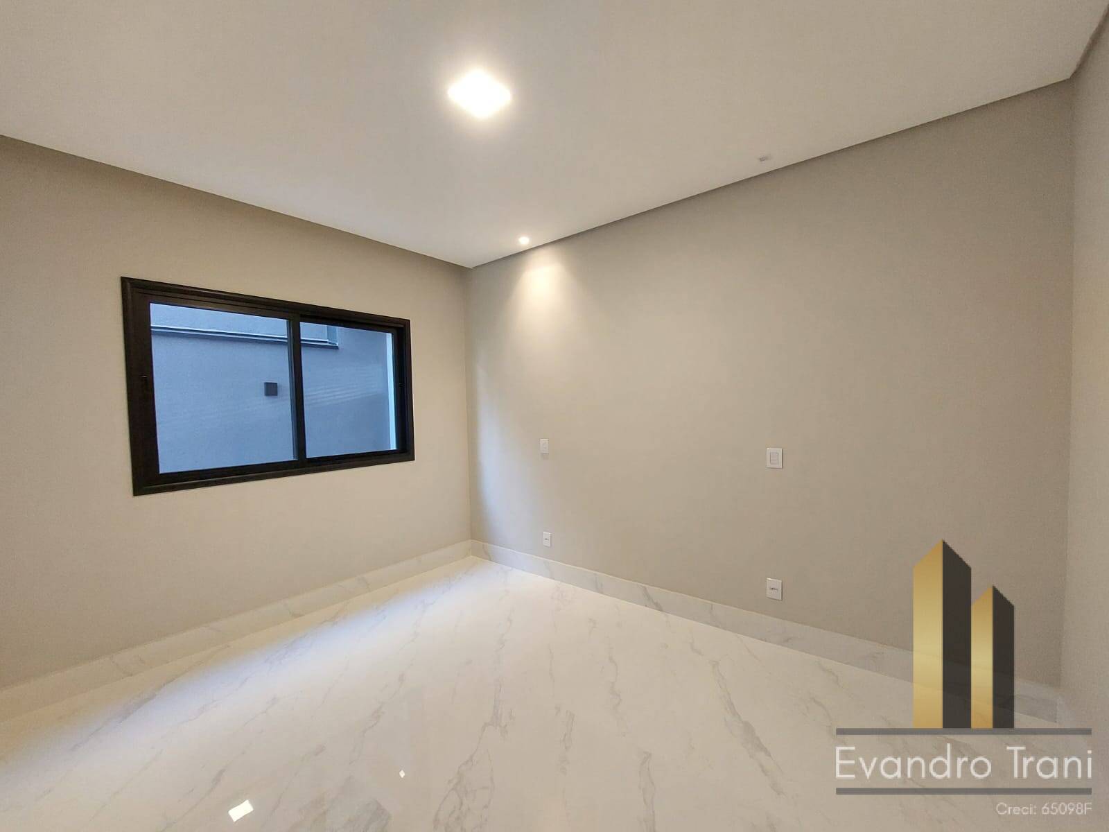 Casa, 3 quartos, 265 m² - Foto 21