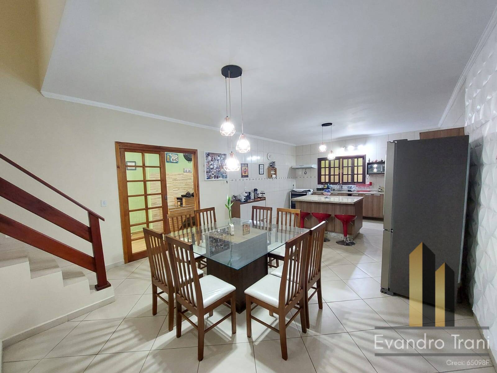 Casa à venda com 3 quartos, 134m² - Foto 4