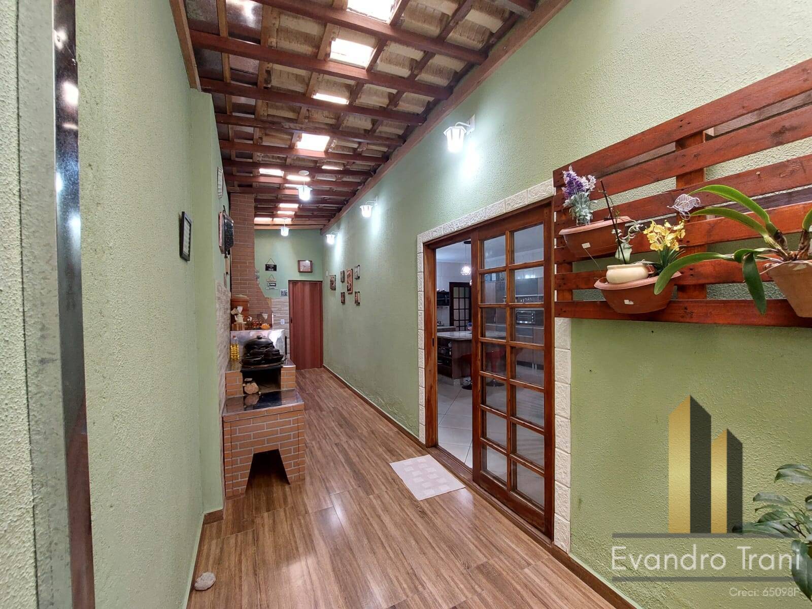 Casa à venda com 3 quartos, 134m² - Foto 11