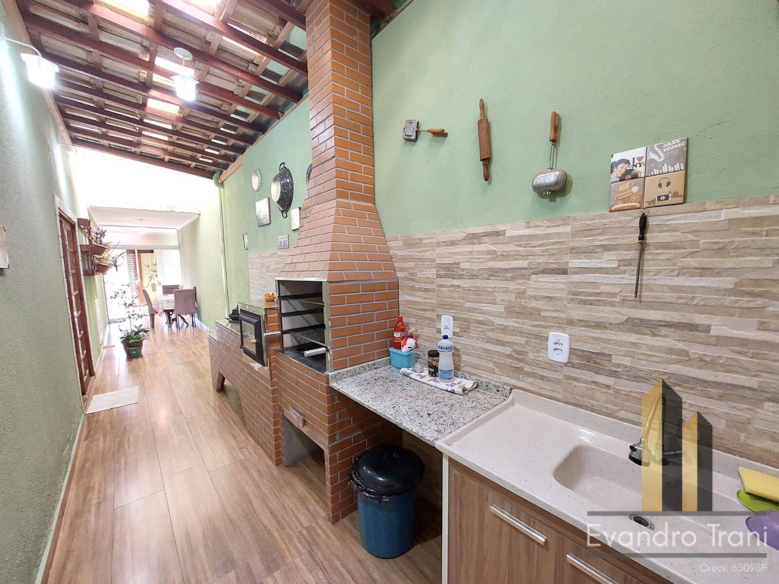 Casa à venda com 3 quartos, 134m² - Foto 12