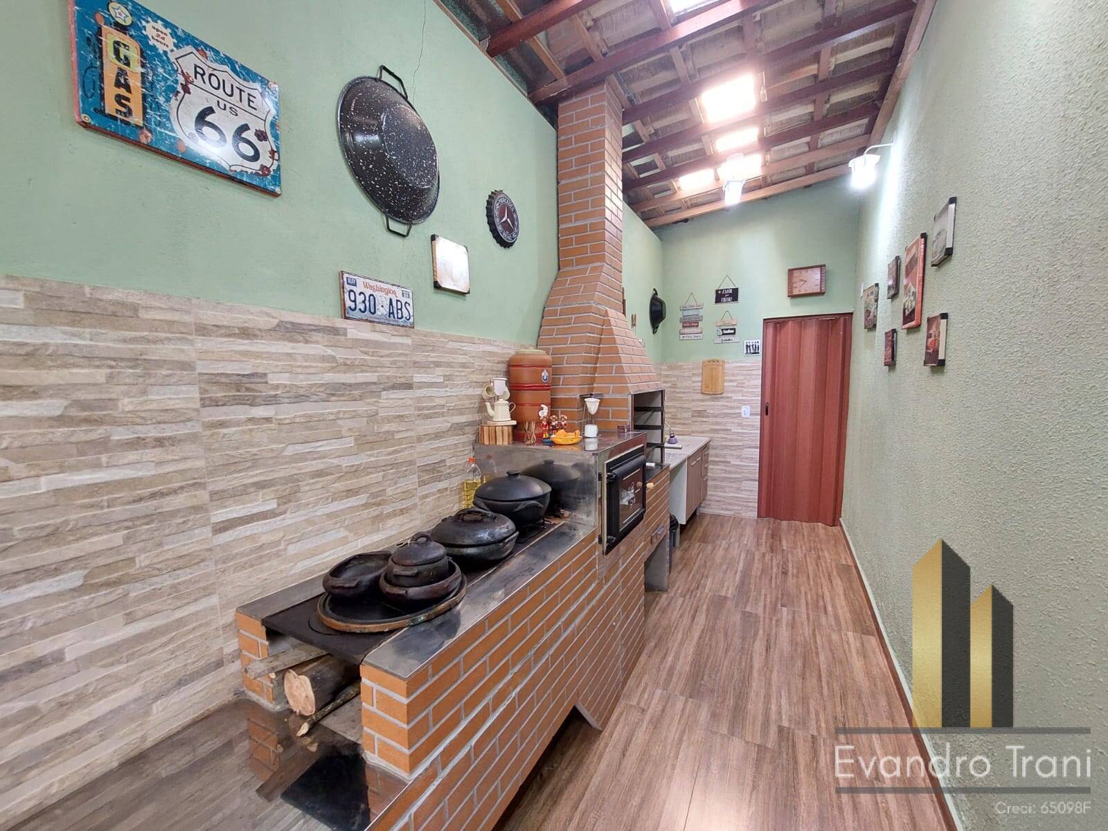 Casa à venda com 3 quartos, 134m² - Foto 13
