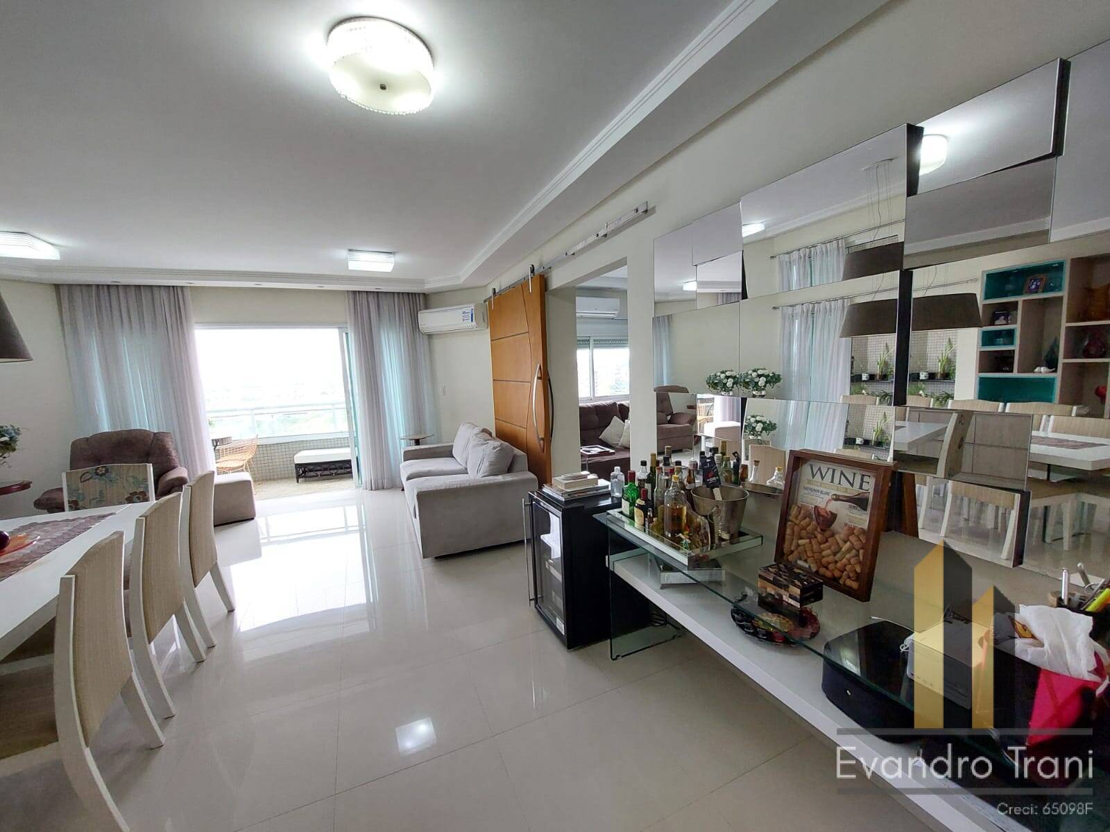 Apartamento à venda com 4 quartos, 250m² - Foto 8