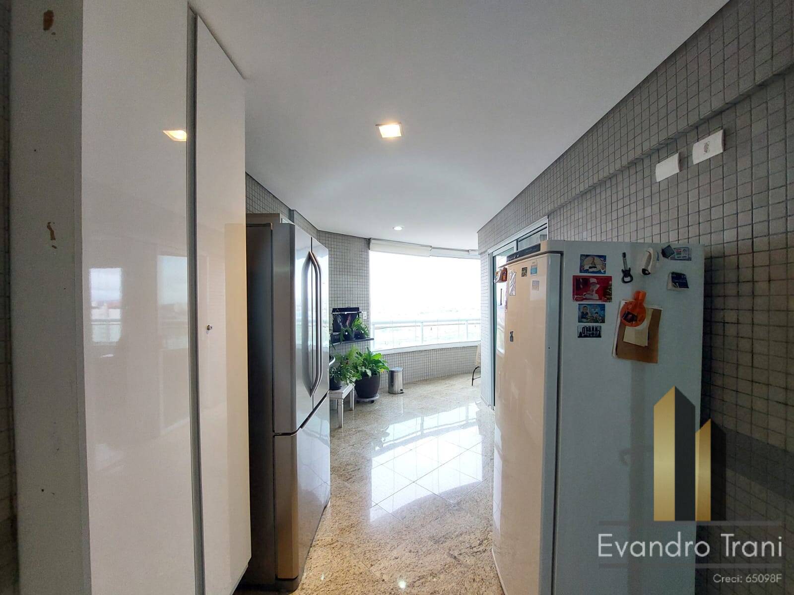 Apartamento à venda com 4 quartos, 250m² - Foto 13