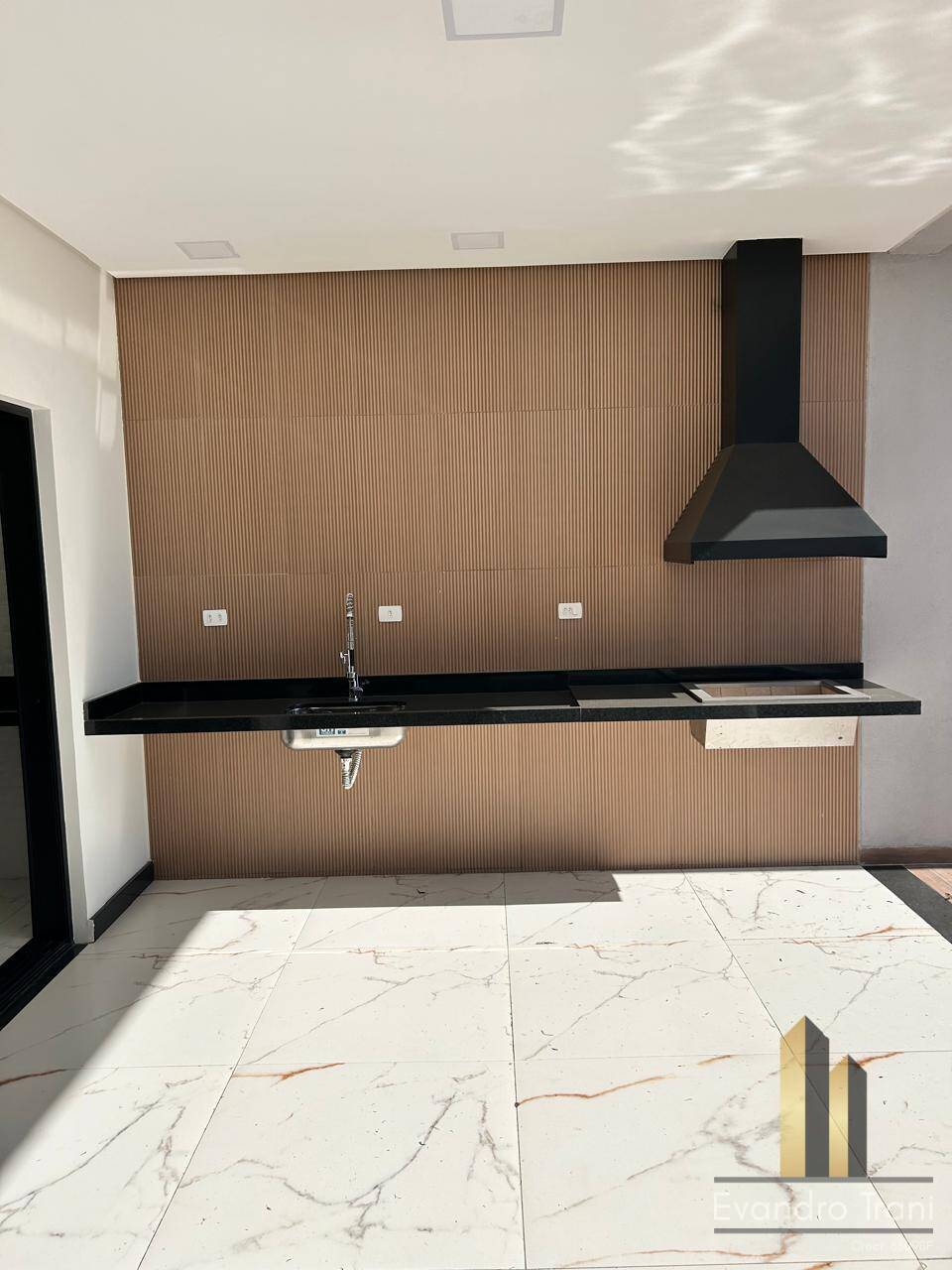 Casa à venda com 3 quartos, 192m² - Foto 5