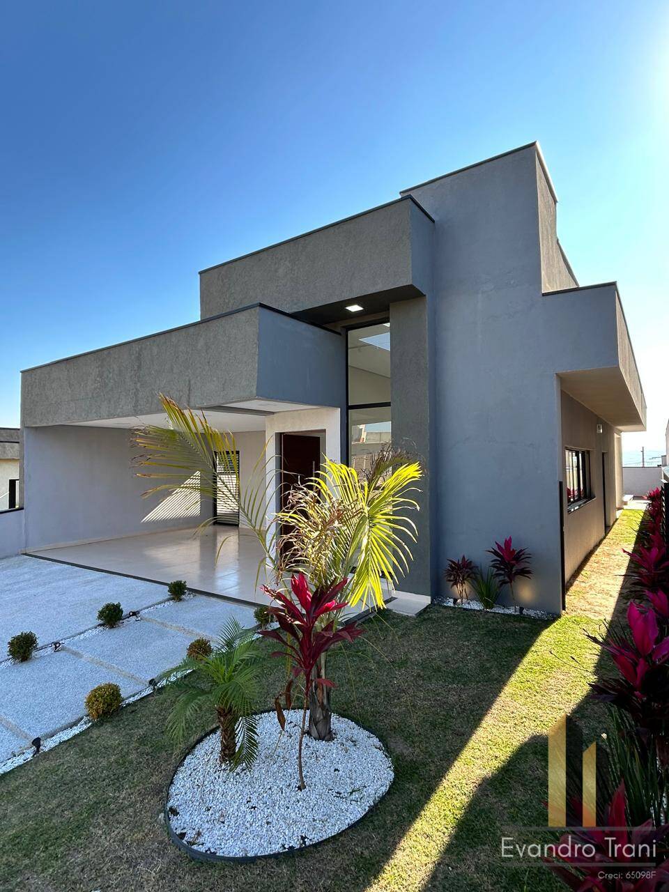 Casa à venda com 3 quartos, 192m² - Foto 9