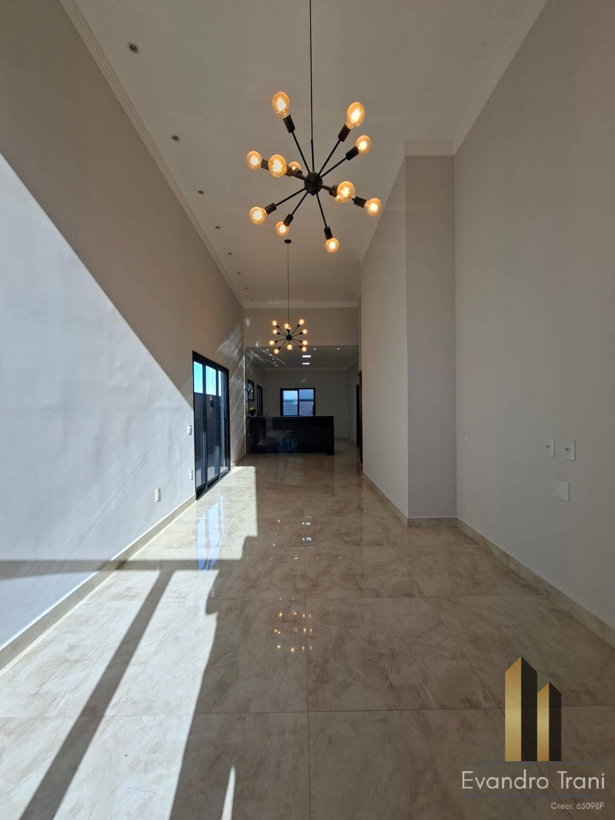 Casa à venda com 3 quartos, 250m² - Foto 15