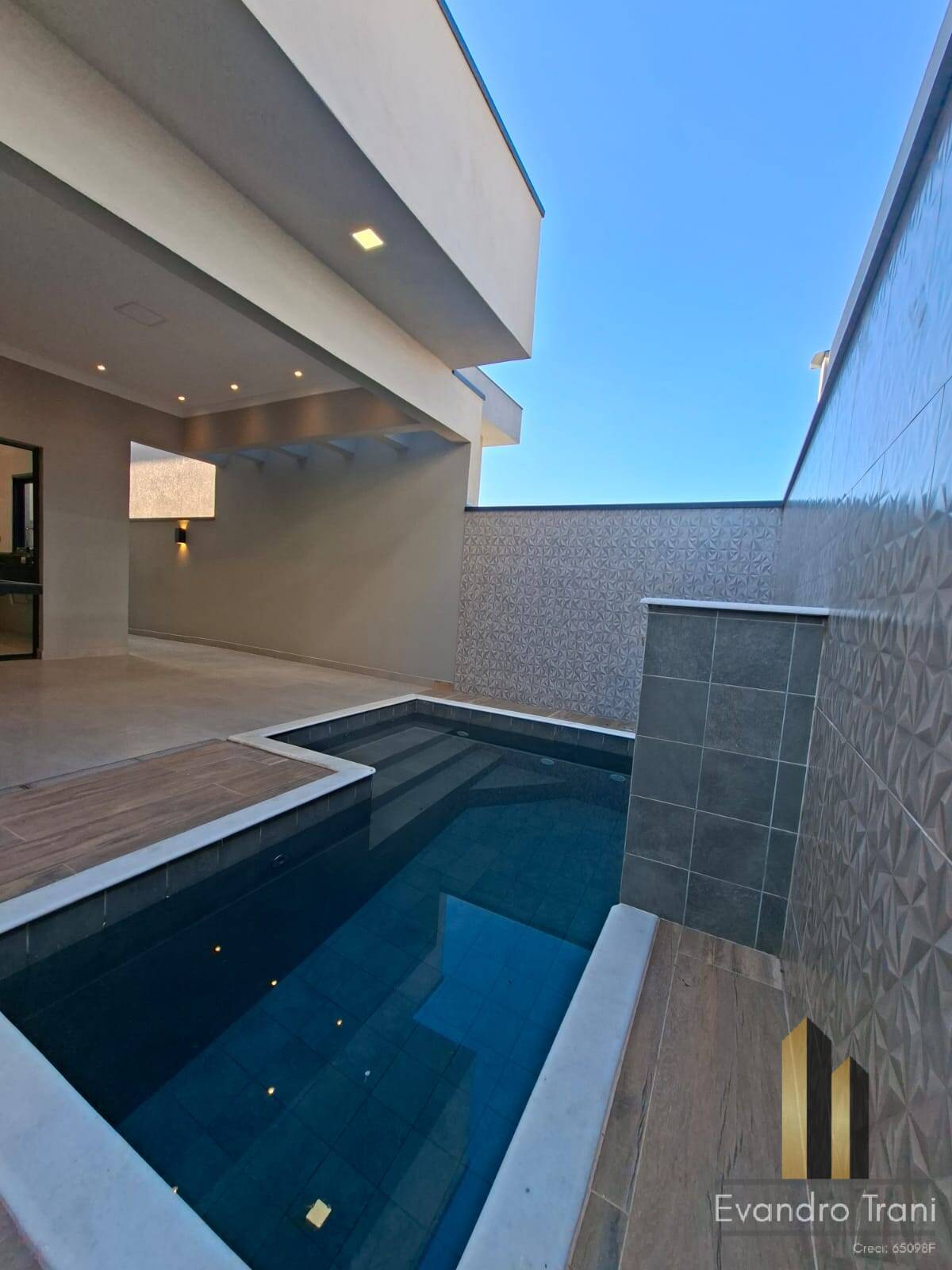 Casa à venda com 3 quartos, 250m² - Foto 24