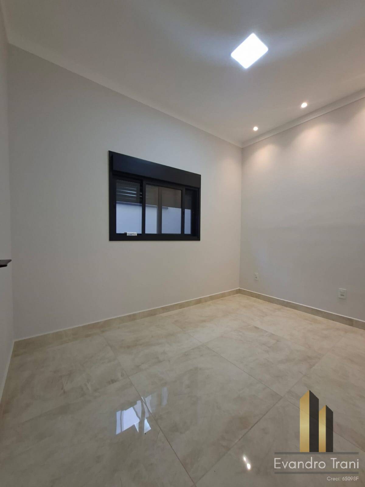 Casa à venda com 3 quartos, 250m² - Foto 29