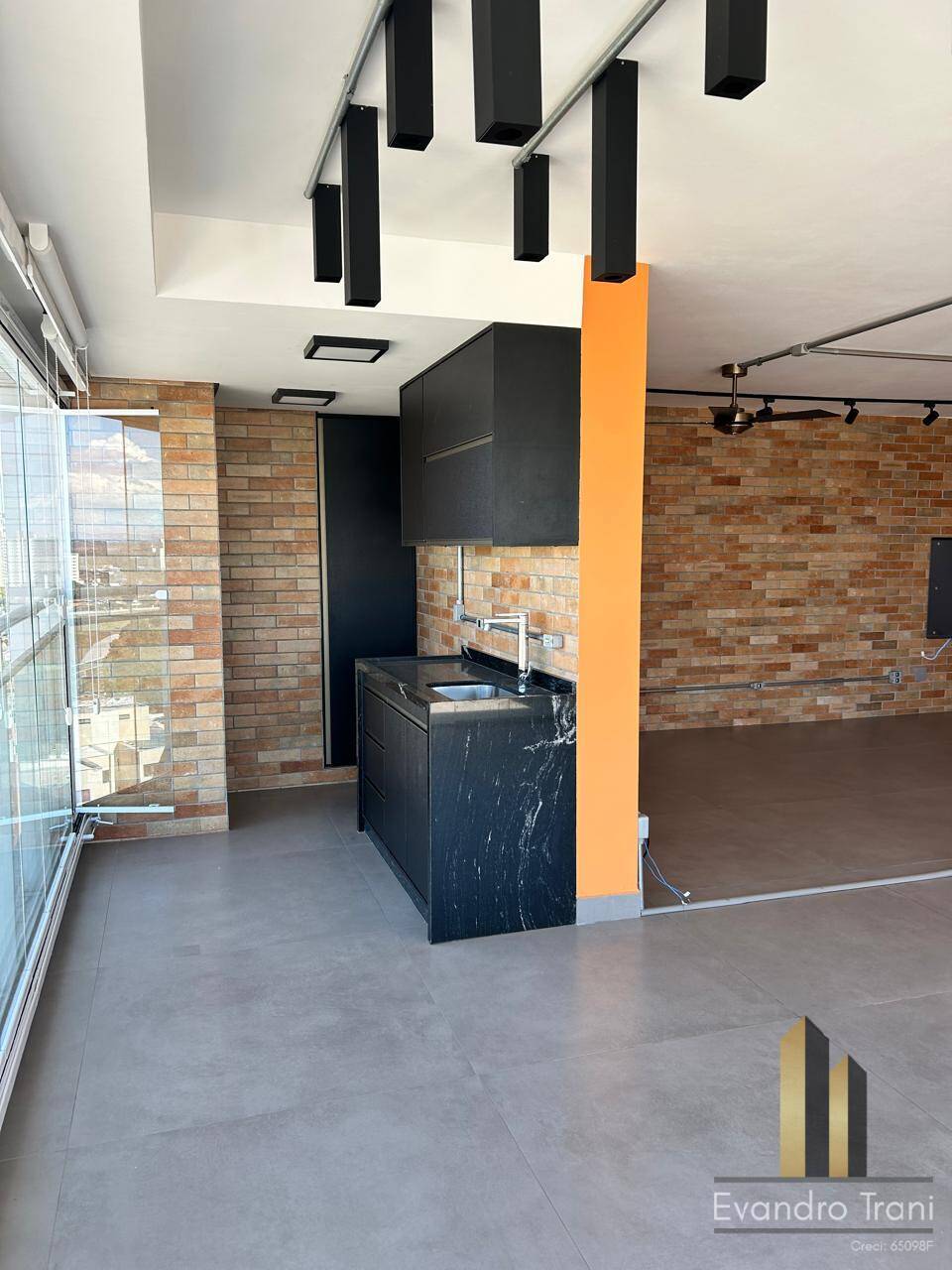 Apartamento à venda com 4 quartos, 283m² - Foto 4