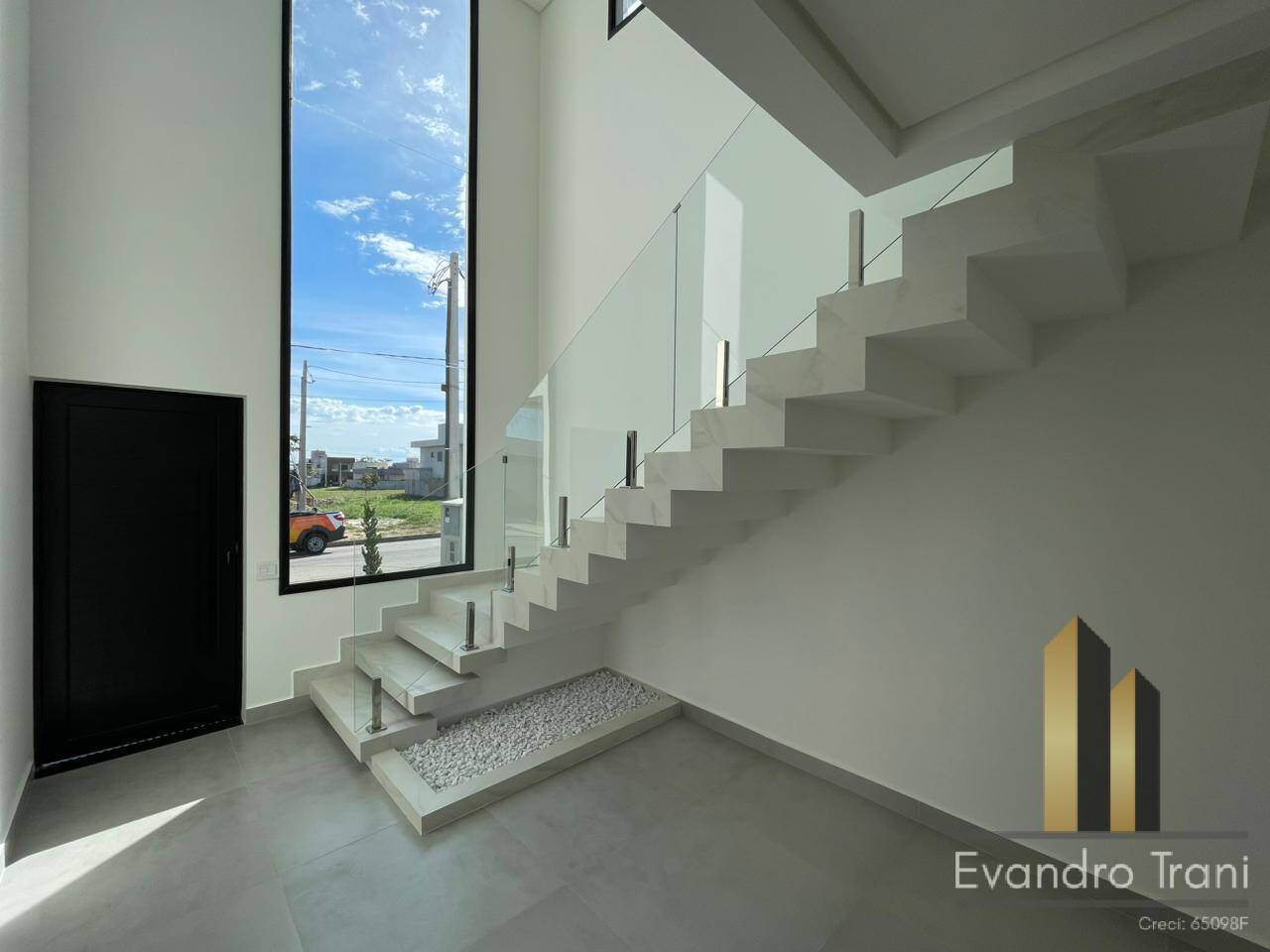 Casa à venda com 3 quartos, 250m² - Foto 7