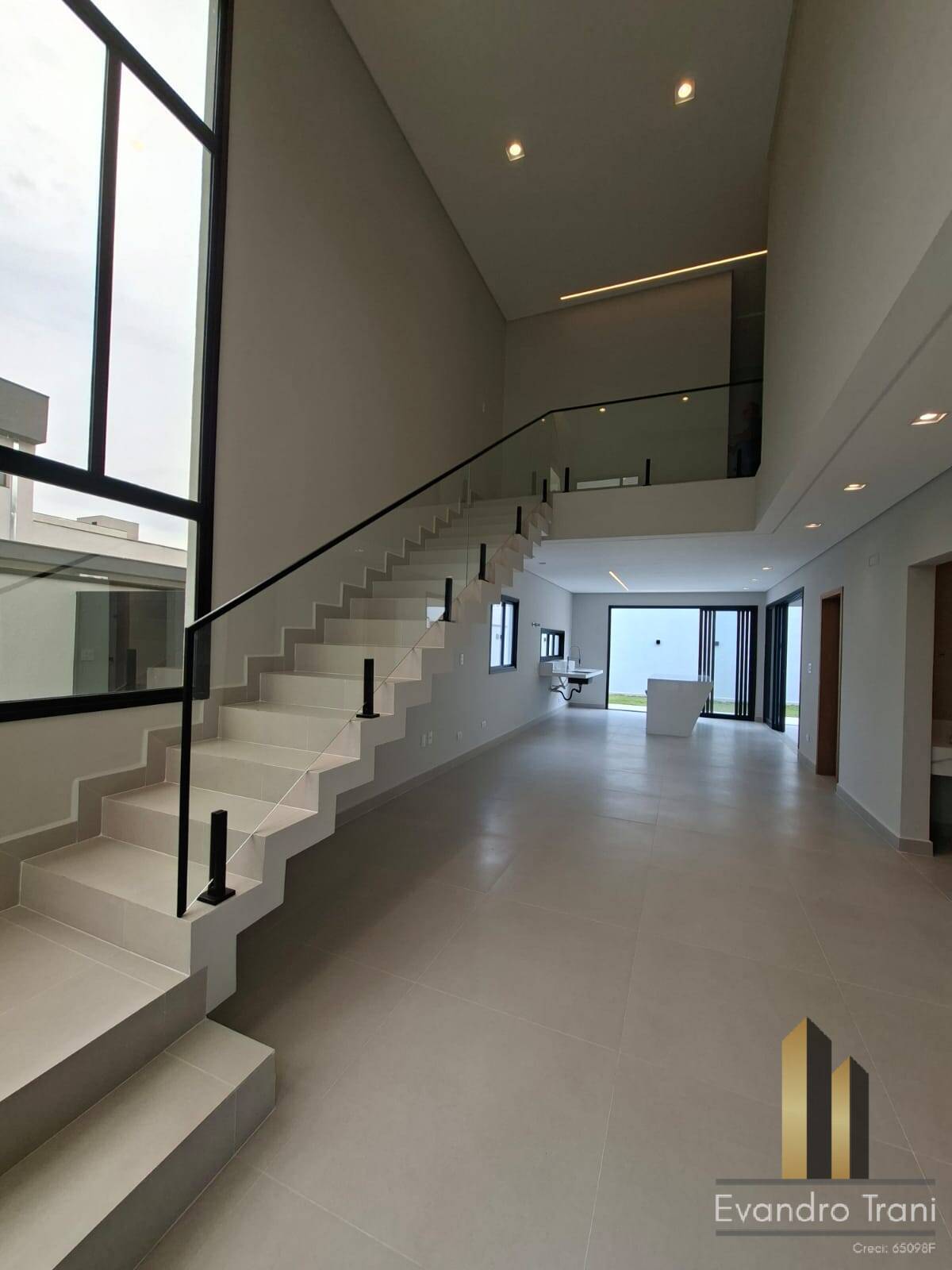 Casa, 3 quartos, 200 m² - Foto 4