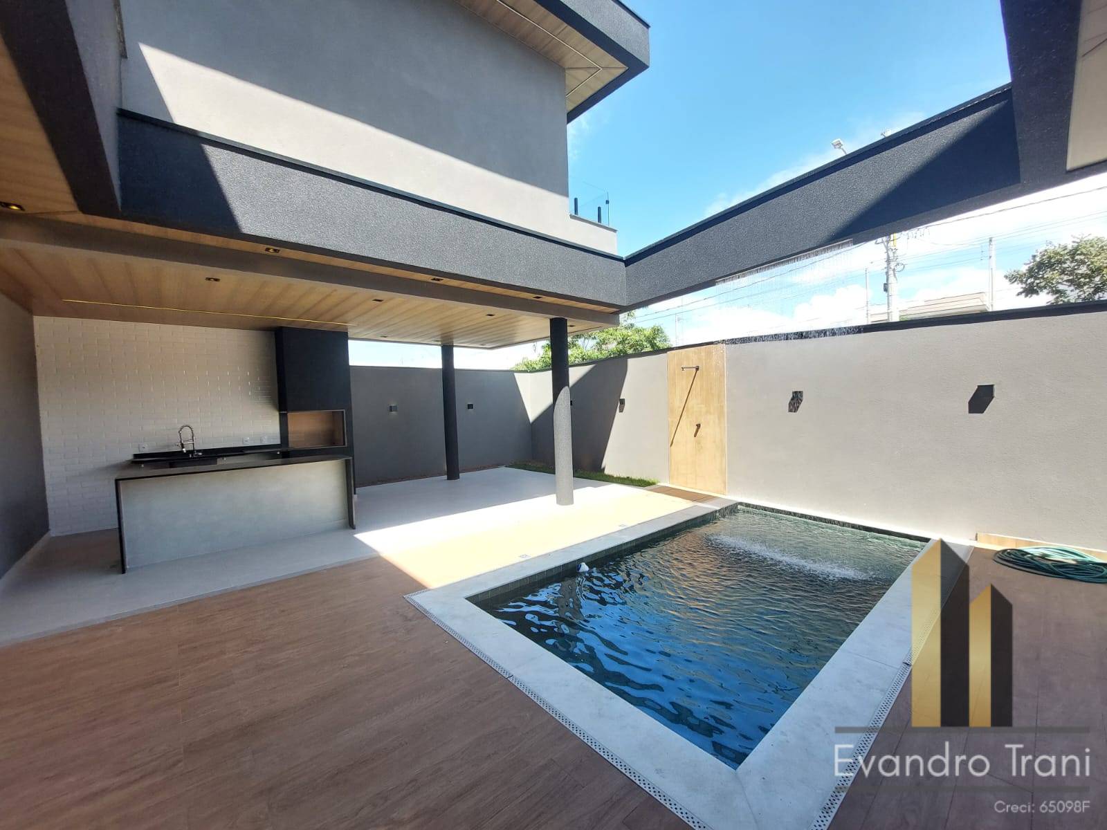 Casa, 4 quartos, 246 m² - Foto 8