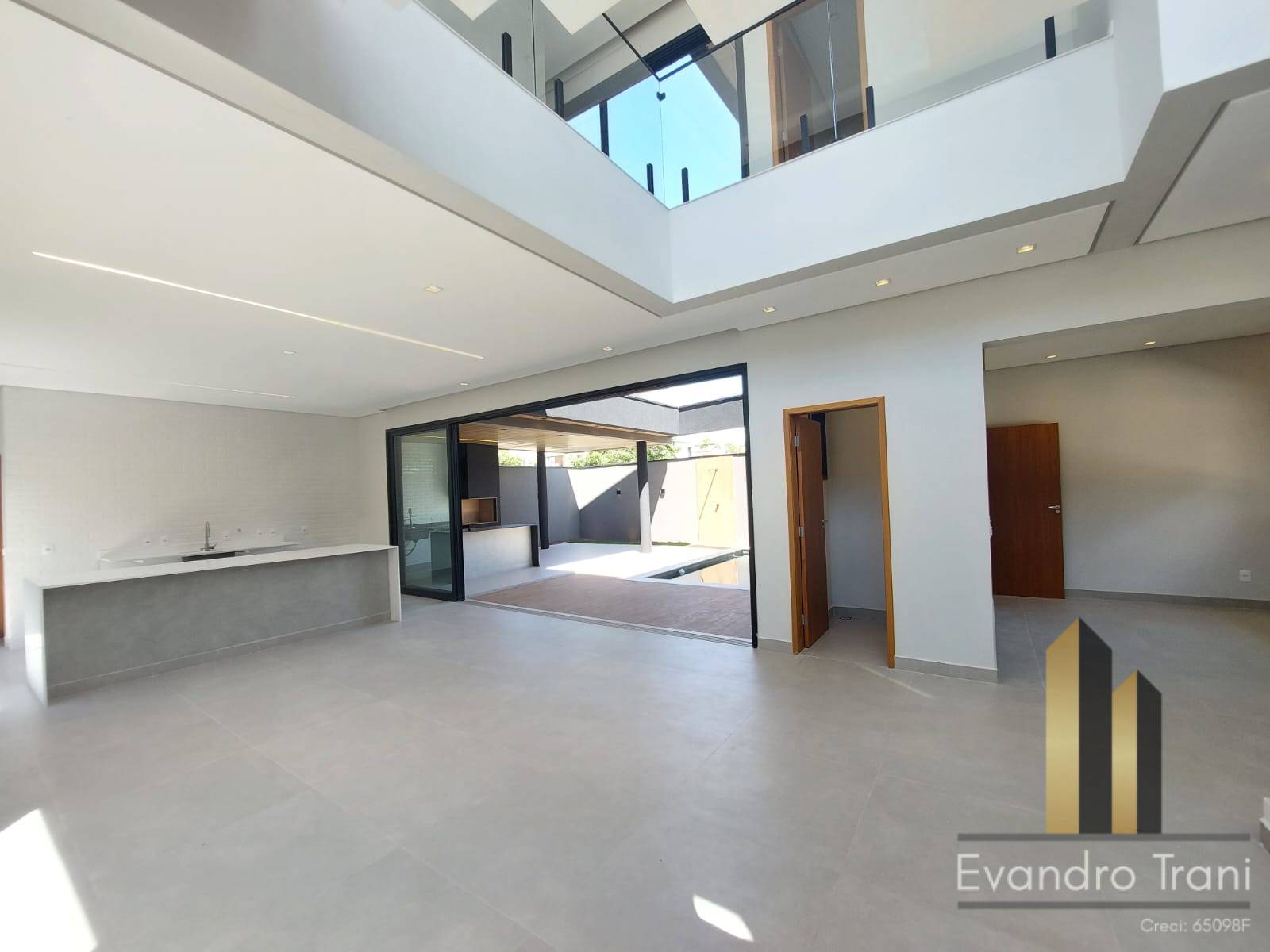 Casa, 4 quartos, 246 m² - Foto 3