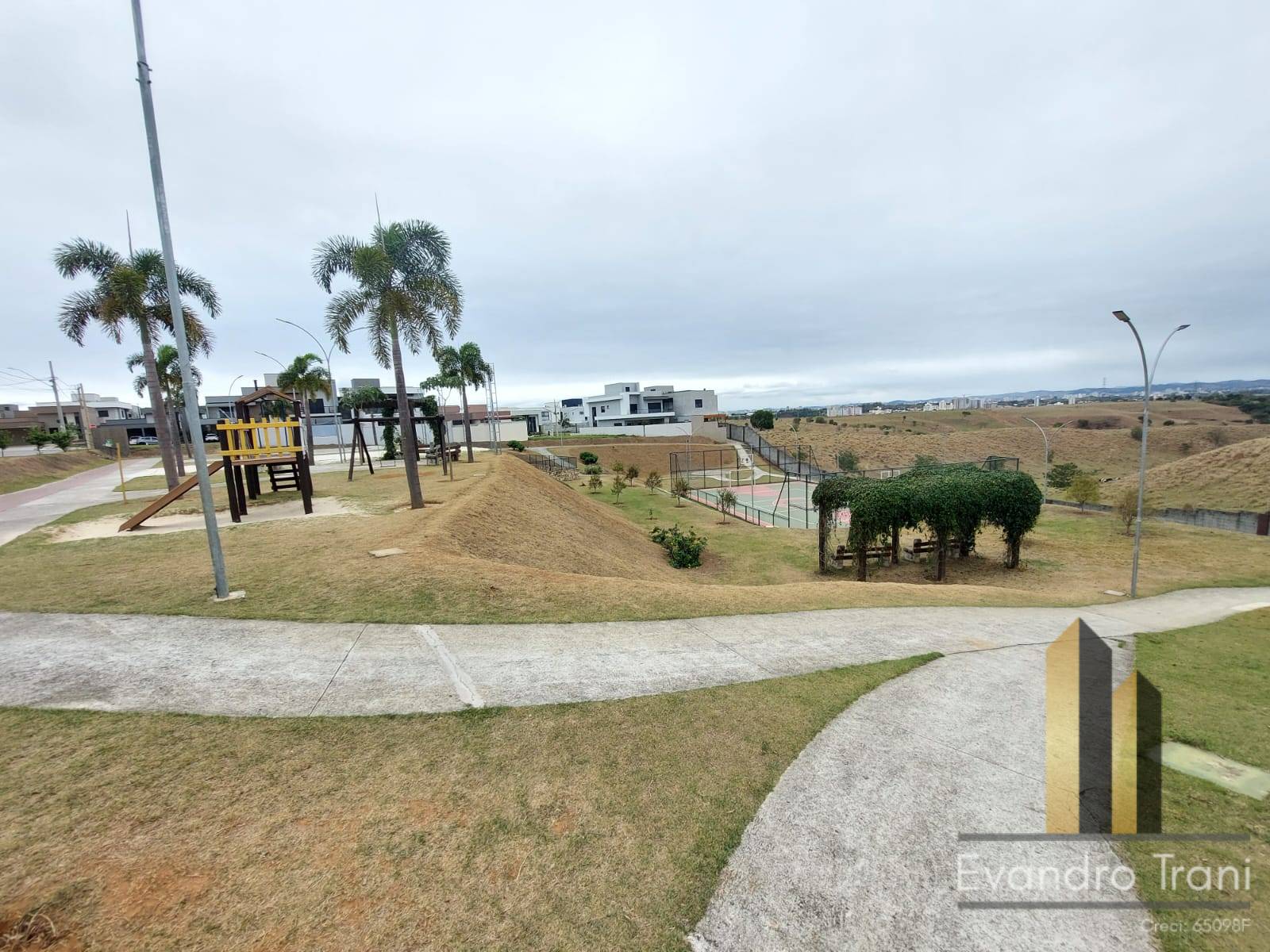 Casa, 4 quartos, 246 m² - Foto 22