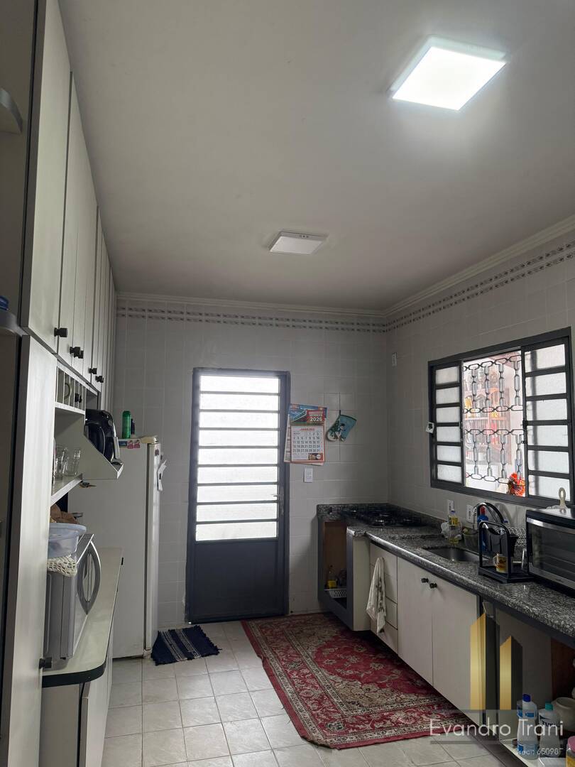 Casa, 3 quartos, 250 m² - Foto 26