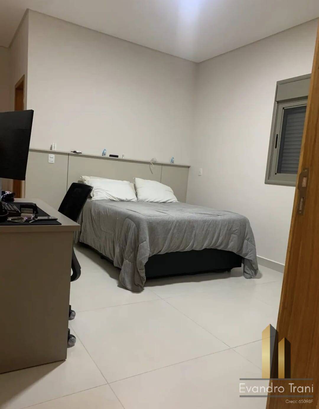 Casa, 3 quartos, 250 m² - Foto 11