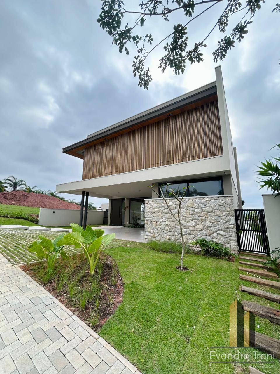 Casa, 4 quartos, 485 m² - Foto 1