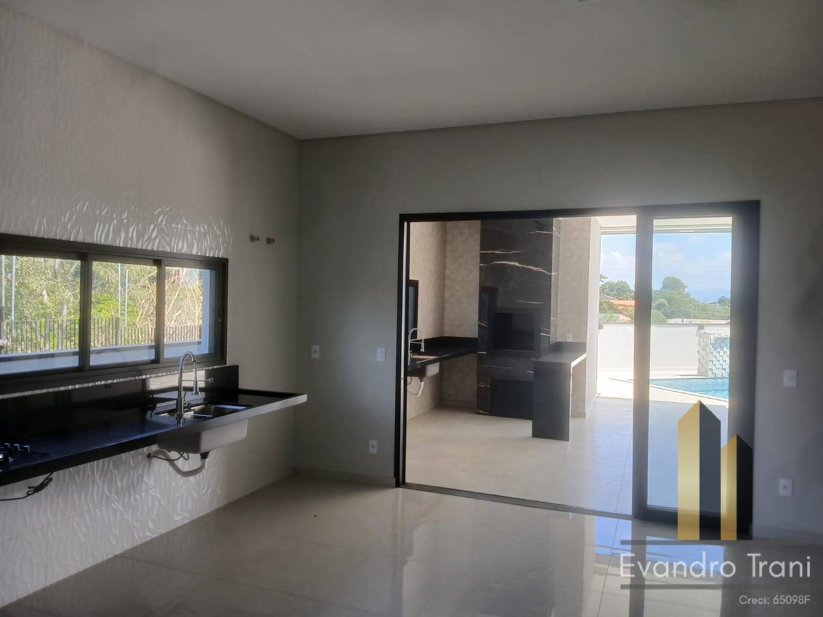 Casa Térrea Cond. Santa Mônica - Caçapava