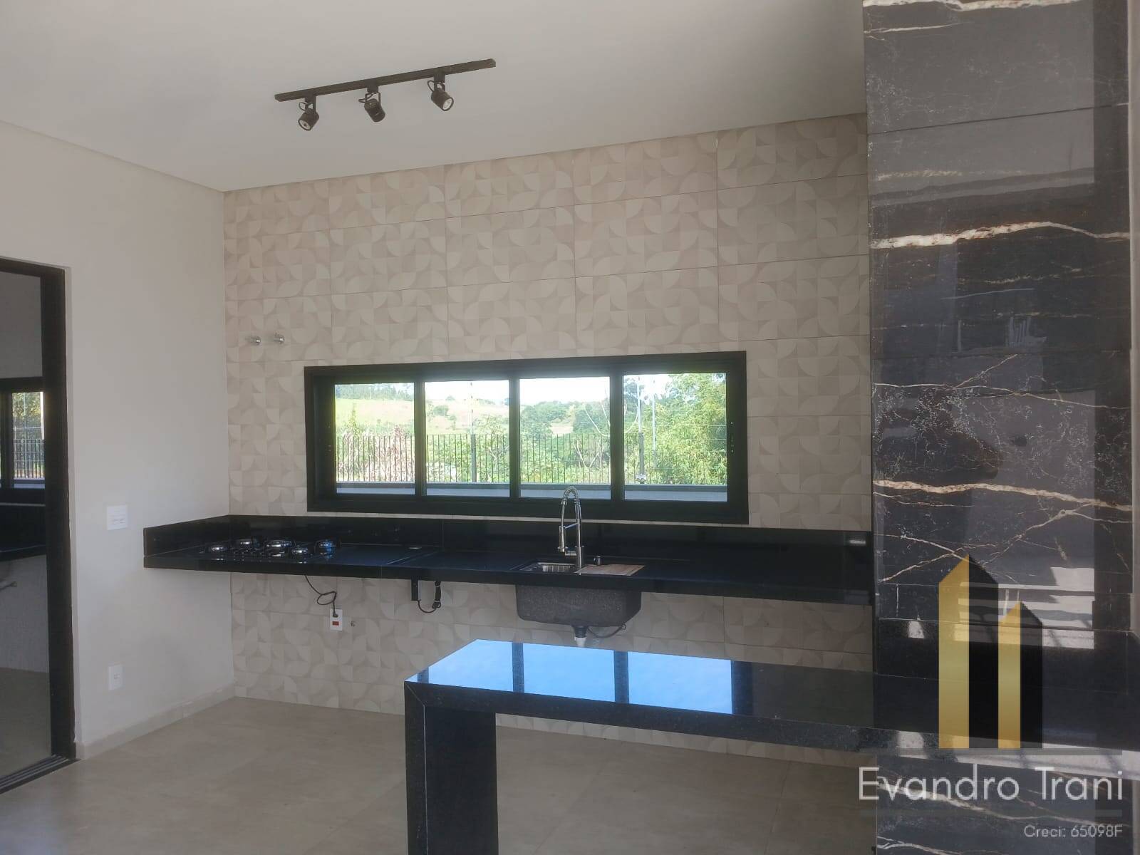 Casa Térrea Cond. Santa Mônica - Caçapava