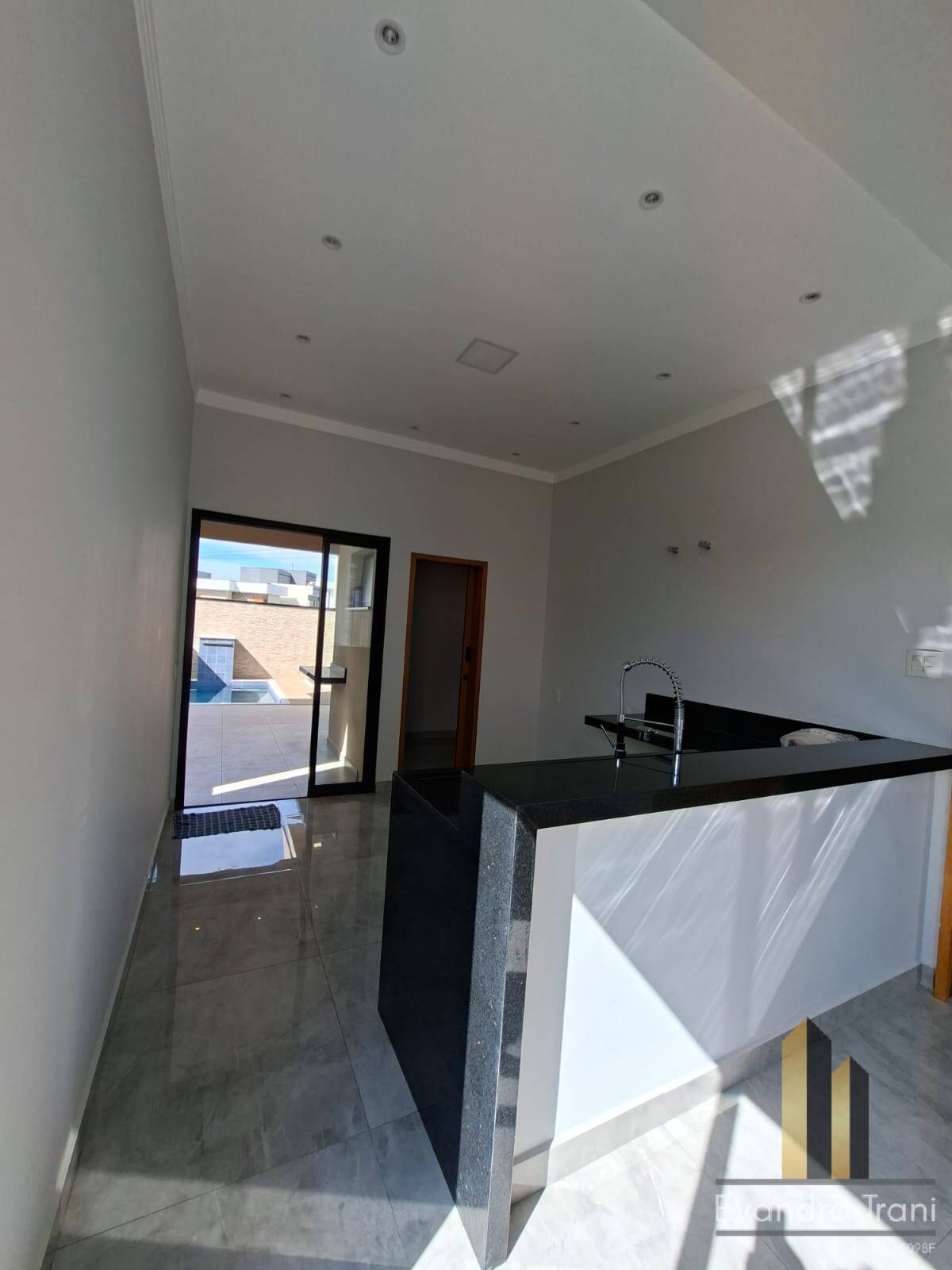 Casa, 3 quartos, 250 m² - Foto 4