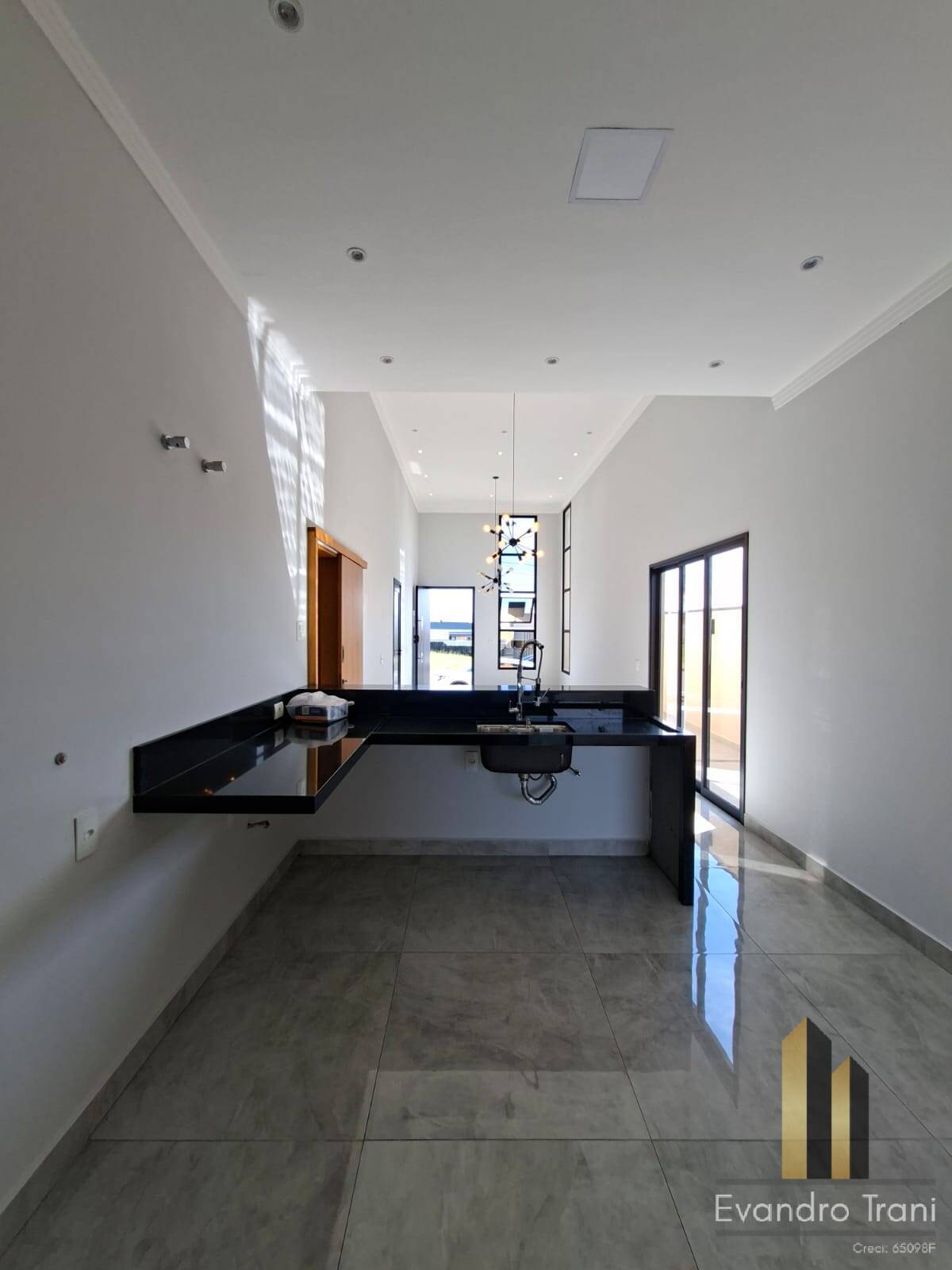 Casa, 3 quartos, 250 m² - Foto 6
