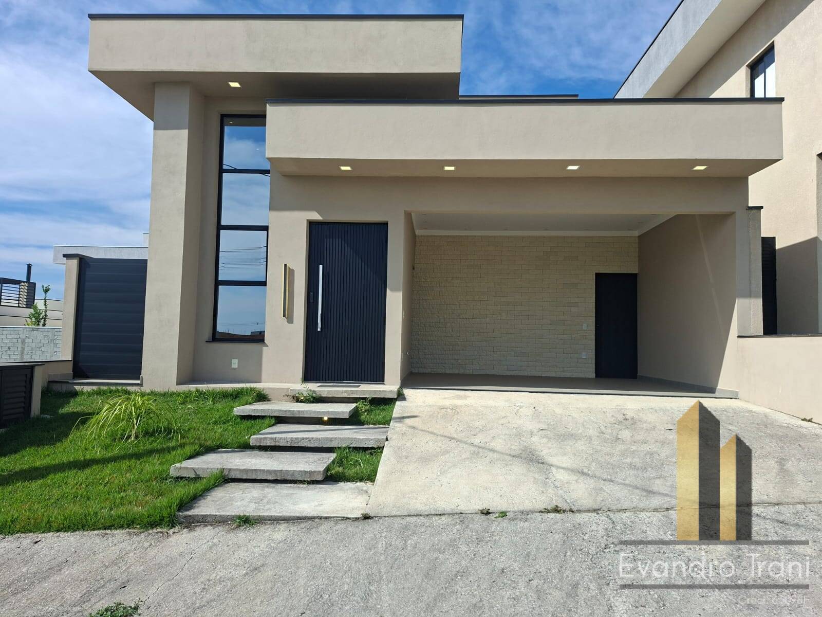 Casa, 3 quartos, 250 m² - Foto 1