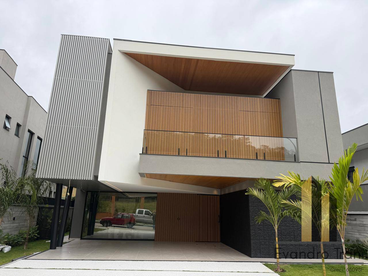 Casa à Venda| Alphaville SJC | R$ 4.700.000,00 | Analisa Permuta
