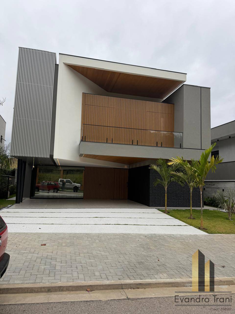 Casa à Venda| Alphaville SJC | R$ 4.700.000,00 | Analisa Permuta