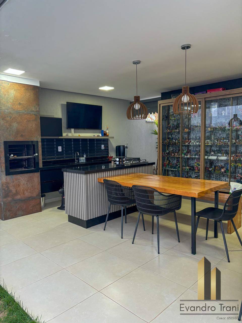 Casa à Venda no Cond. Terras do Vale em Caçapava R$ 1.280.000,00
