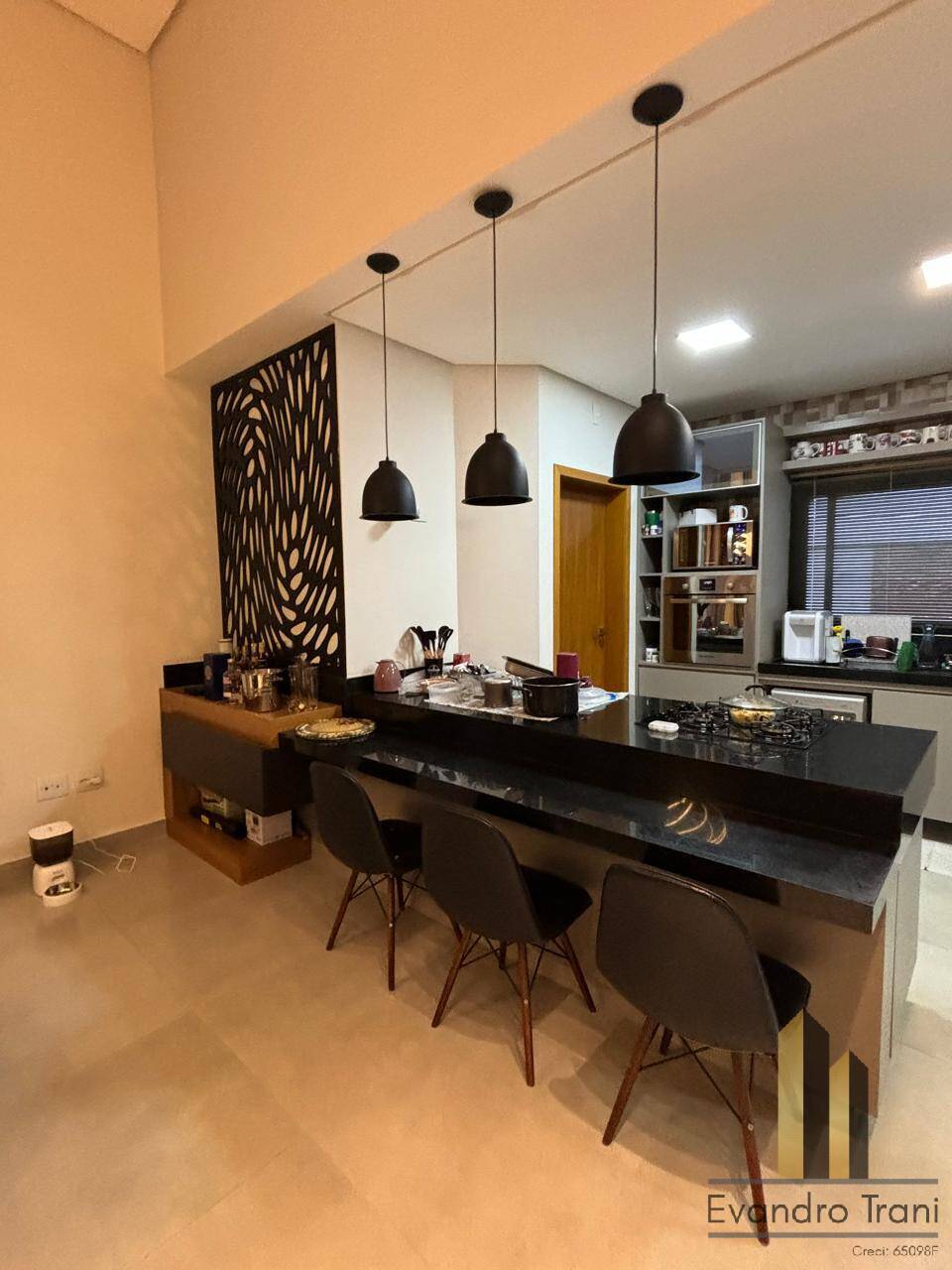 Casa à Venda no Cond. Terras do Vale em Caçapava R$ 1.280.000,00