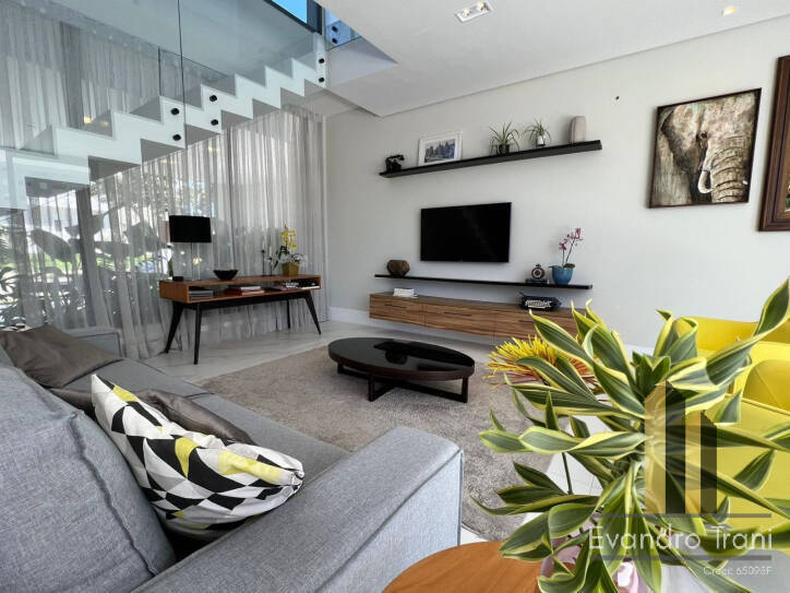 Casa com 4 suítes - Urbanova - São José dos Campos/SP -R4 2.690.000,00