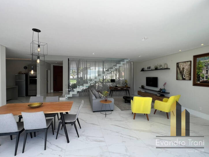 Casa com 4 suítes - Urbanova - São José dos Campos/SP -R4 2.690.000,00