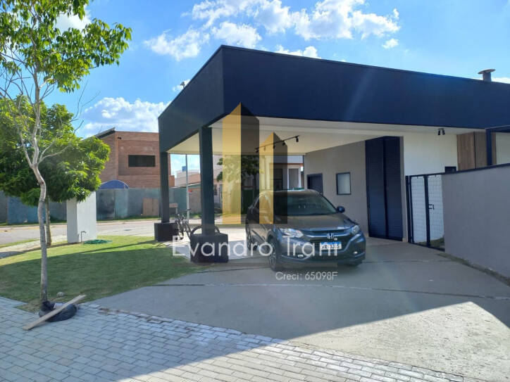 Casa à venda com 4 quartos, 280m² - Foto 4