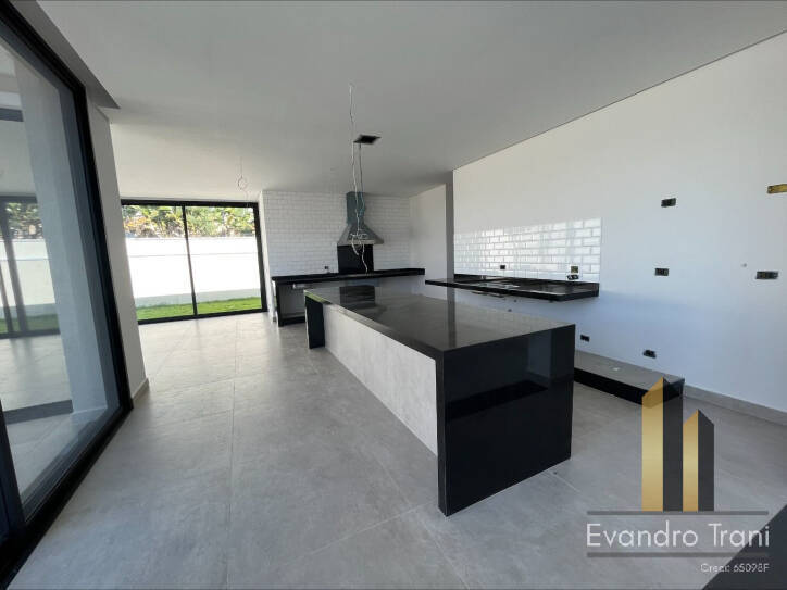 Casa À Venda |4 suítes | Urbanova | São José dos Campos/SP
