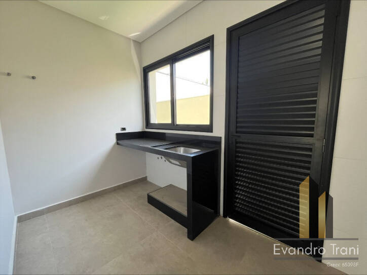 Casa À Venda |4 suítes | Urbanova | São José dos Campos/SP